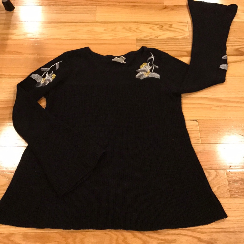 Women's sweater top